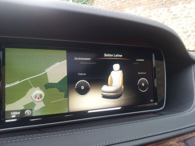 Deppenleerzeichen in der Mercedes S-Klasse V 222