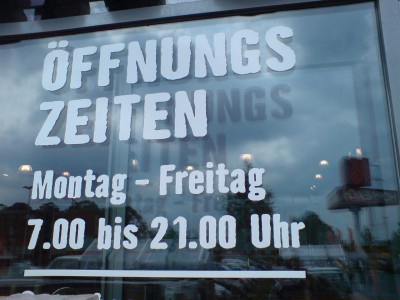 Öffungs Zeiten bei Hornbach