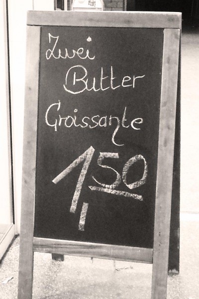 Zwei Butter Croissante